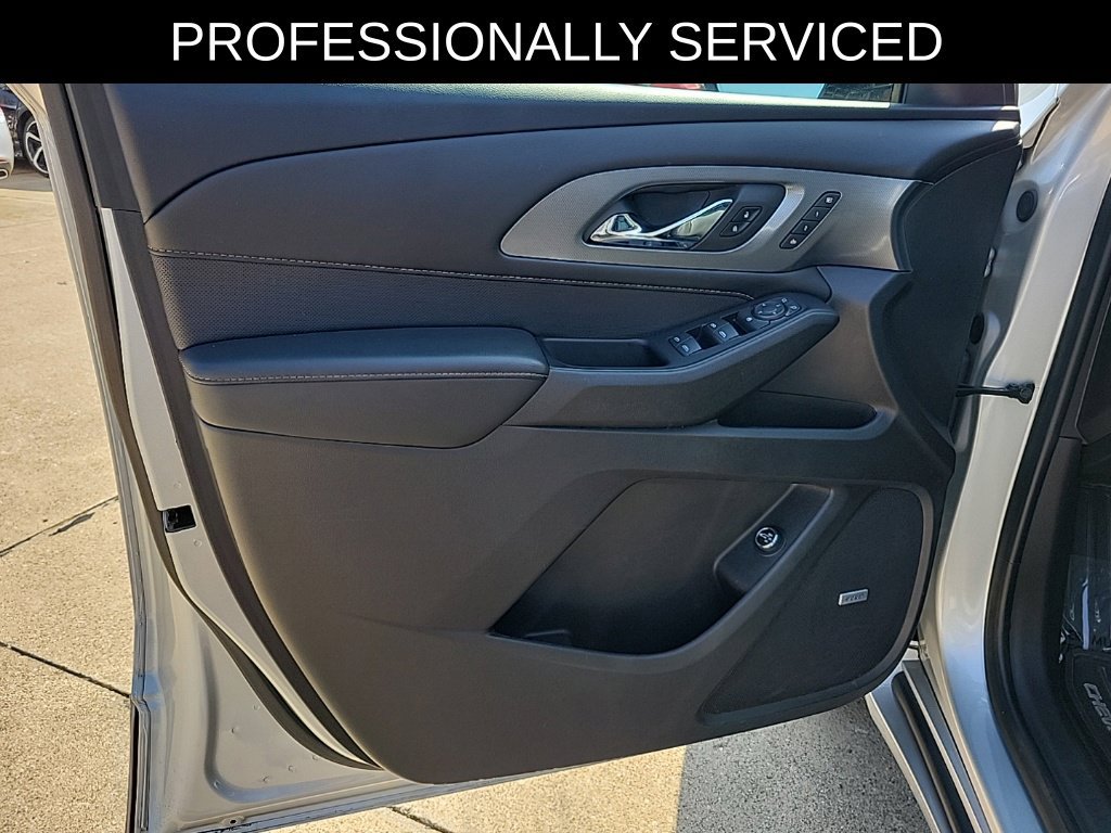 Used 2019 Chevrolet Traverse Premier w/ Driver Confidence II Package FWD image 19