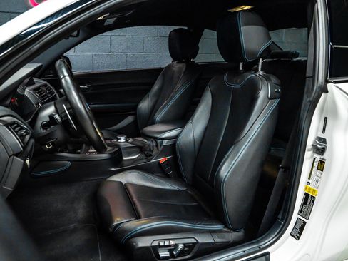 Used 2017 BMW M2 RWD image 5