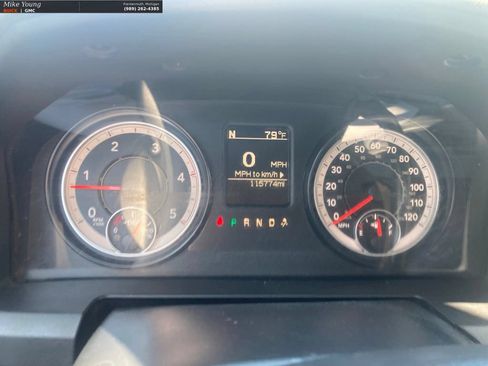 Used 2016 RAM 2500 SLT AWD/4WD image 29