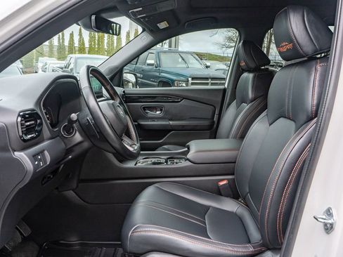 Certified 2023 Honda Pilot TrailSport image 30