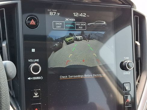 Certified 2025 Subaru Crosstrek 2.5i Premium AWD/4WD image 18