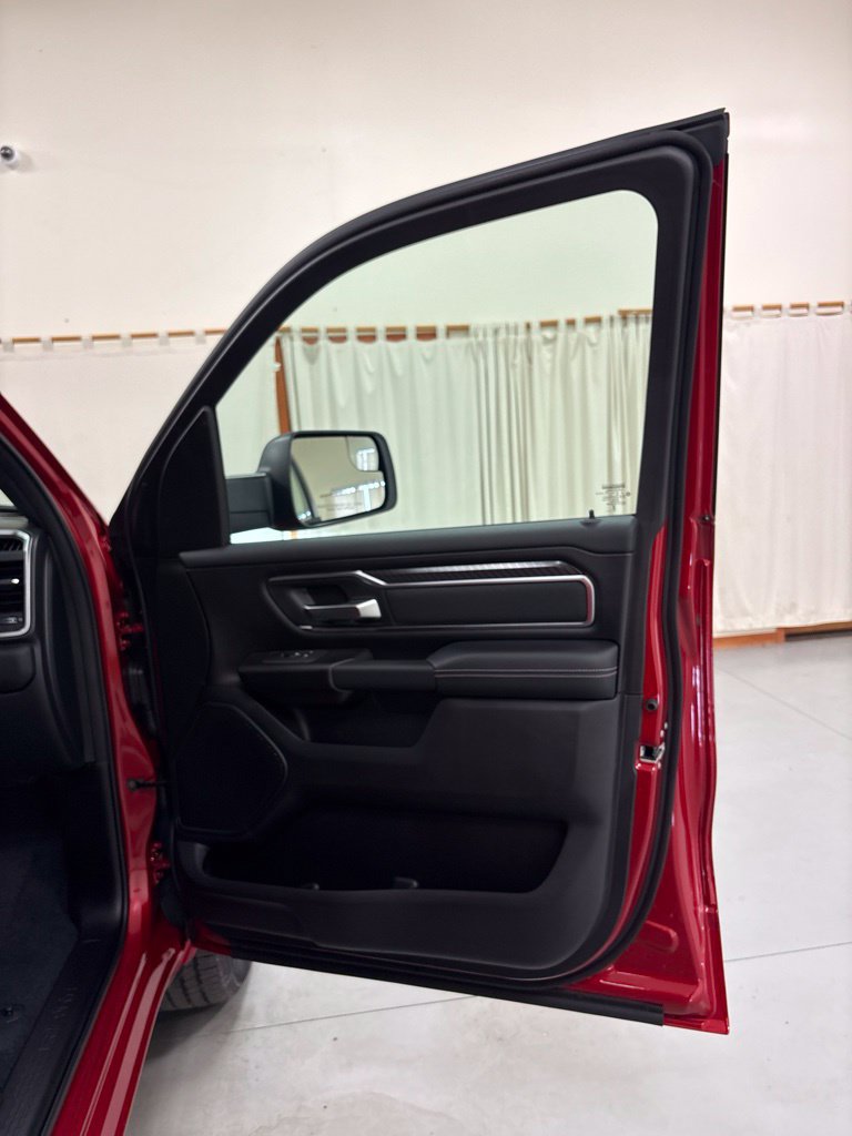 New 2027 RAM 1500 4x4 Crew Cab image 28
