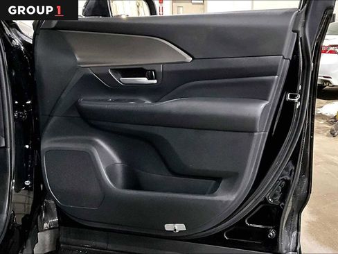 Certified 2024 Toyota Grand Highlander AWD Hybrid image 23