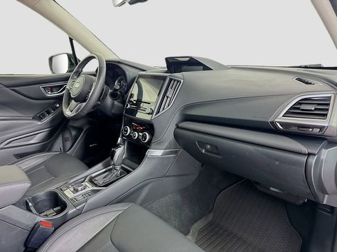 Used 2019 Subaru Forester Touring image 27
