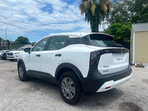 Used 2025 Nissan Kicks S FWD image 7