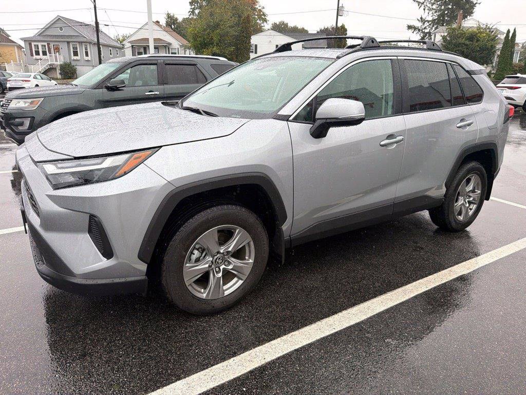 Used 2025 Toyota RAV4 XLE w/ Convenience Package AWD/4WD image 6
