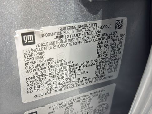 Used 2024 GMC Sierra 1500 AT4 w/ AT4 Premium Package image 46