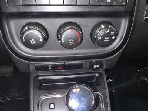Used 2013 Jeep Compass Sport AWD/4WD image 15