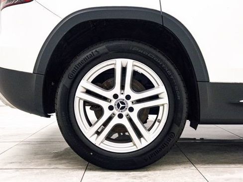 Used 2022 Mercedes-Benz GLB 250 4MATIC image 33