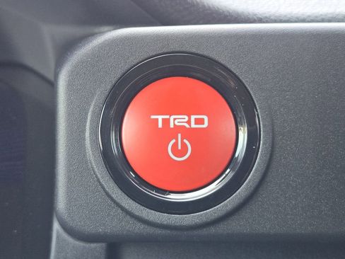 Used 2025 Toyota 4Runner TRD Off-Road AWD/4WD image 16
