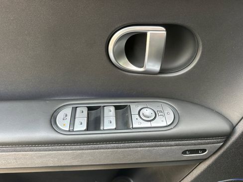 Used 2023 Hyundai Ioniq 5 Limited w/ Cargo Package image 10