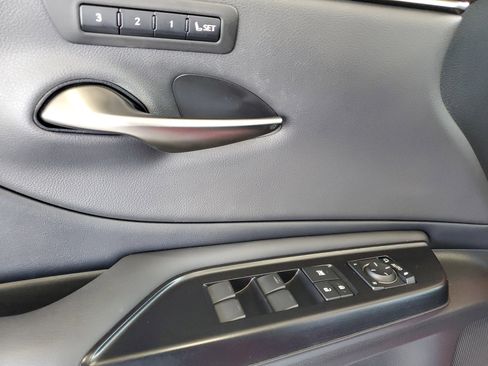 Used 2020 Lexus ES 350 w/ Premium Package FWD image 16