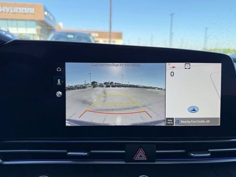 Used 2024 Hyundai Elantra SEL FWD image 15