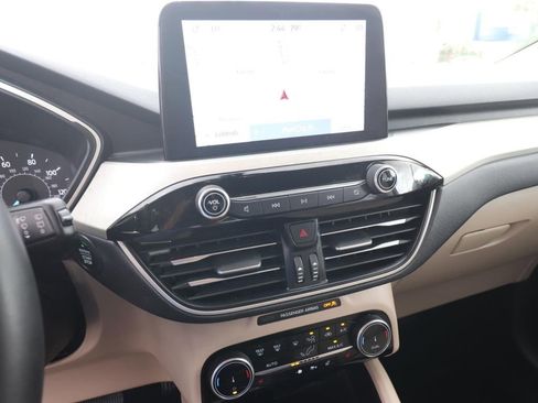 Used 2022 Ford Escape SEL FWD image 19