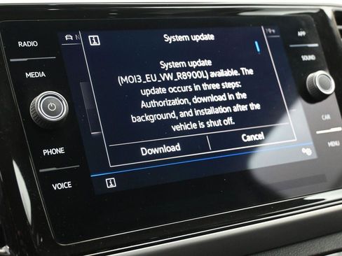 Used 2023 Volkswagen Atlas SE w/ Panoramic Sunroof Package AWD/4WD image 7