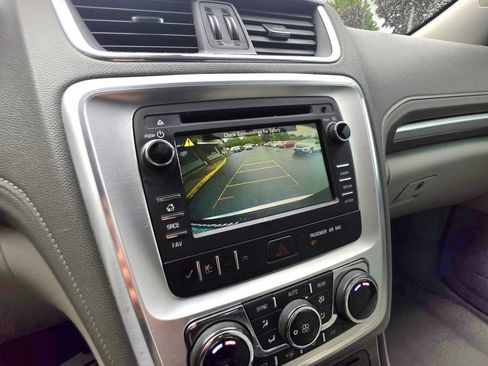 Used 2014 GMC Acadia SLT FWD image 17