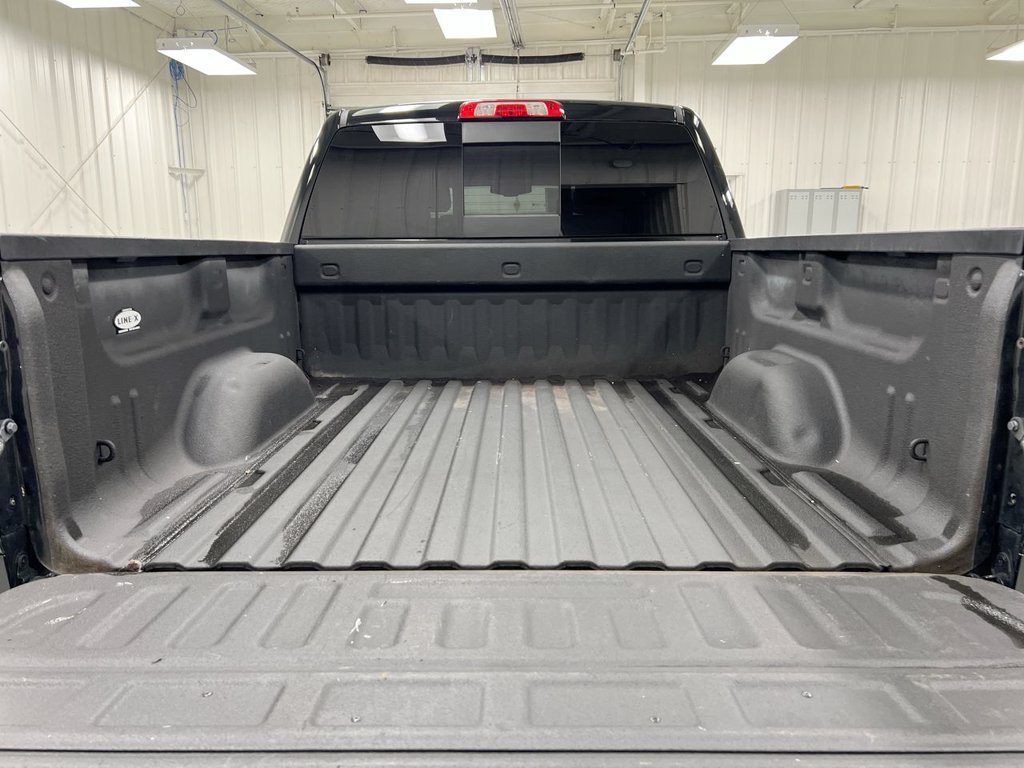 Used 2018 GMC Sierra 1500 SLT w/ SLT Premium Package AWD/4WD image 23