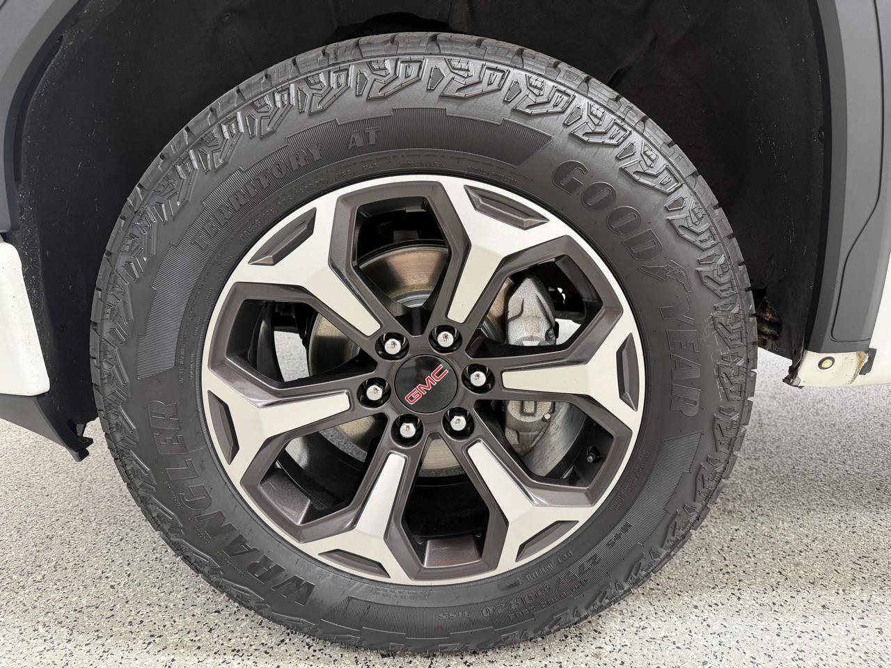 Used 2021 GMC Sierra 1500 Elevation w/ Preferred Package AWD/4WD image 9