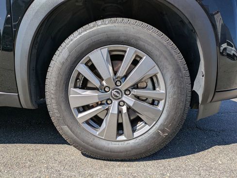 Certified 2025 Nissan Pathfinder SV image 12