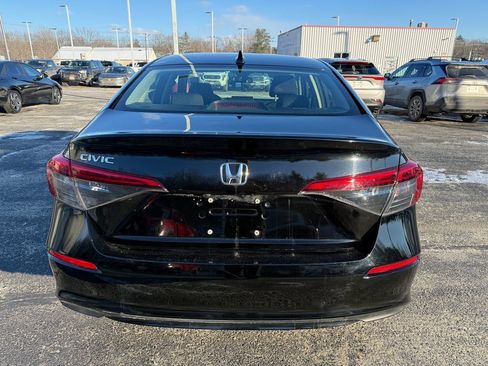 Used 2022 Honda Civic LX image 4