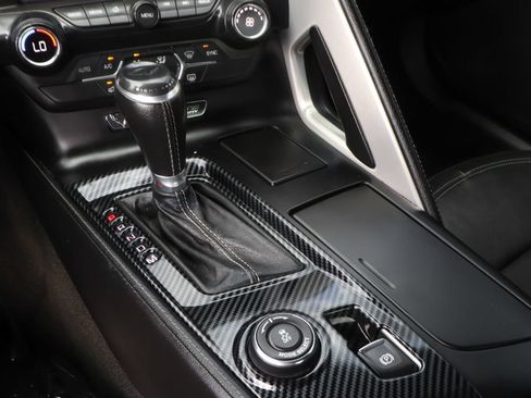 Used 2017 Chevrolet Corvette Stingray Coupe w/ 1LT RWD image 35
