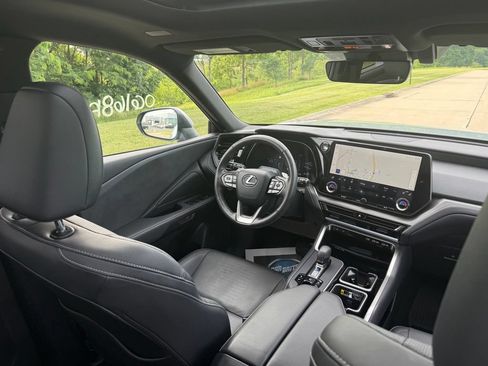 Used 2024 Lexus TX 350 AWD w/ Captains Chair Package image 21