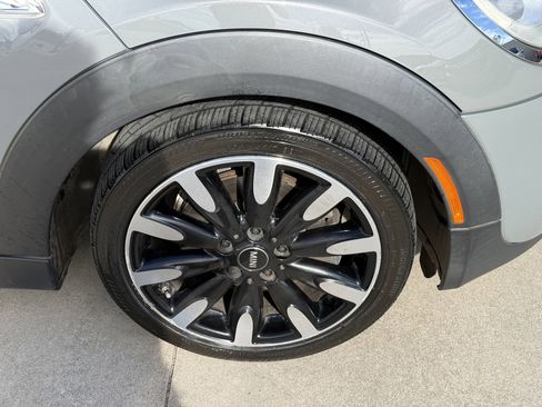 Used 2017 MINI Cooper S image 15