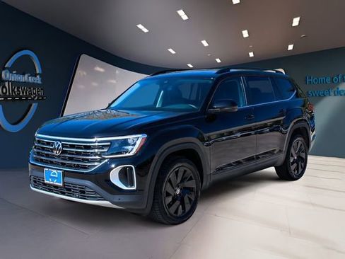New 2026 Volkswagen Atlas SE image 8