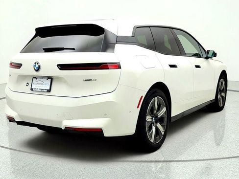 Used 2026 BMW iX xDrive45 w/ Premium Package AWD/4WD image 5