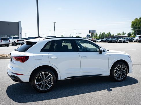 Used 2025 Audi Q3 2.0T Premium w/ Convenience Package AWD/4WD image 10