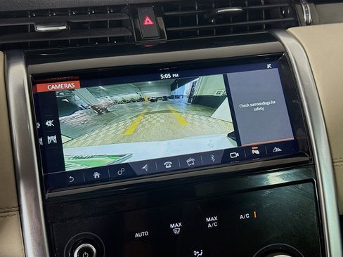 Used 2020 Land Rover Discovery Sport S image 19