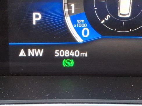 Used 2022 Volkswagen Tiguan SE FWD image 19