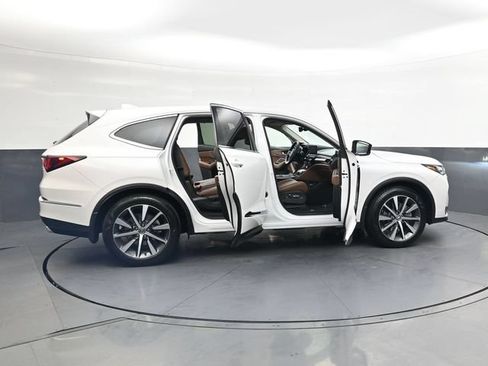 Used 2025 Acura MDX FWD w/ Technology Package image 41