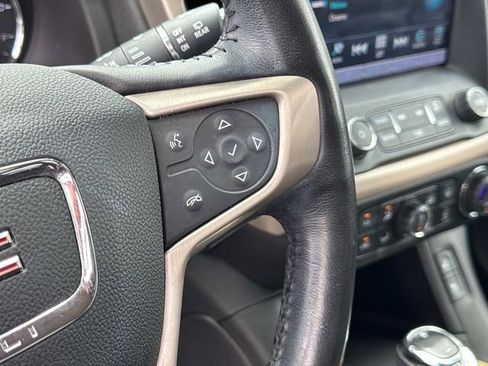 Used 2019 GMC Acadia Denali w/ Technology Package AWD/4WD image 34