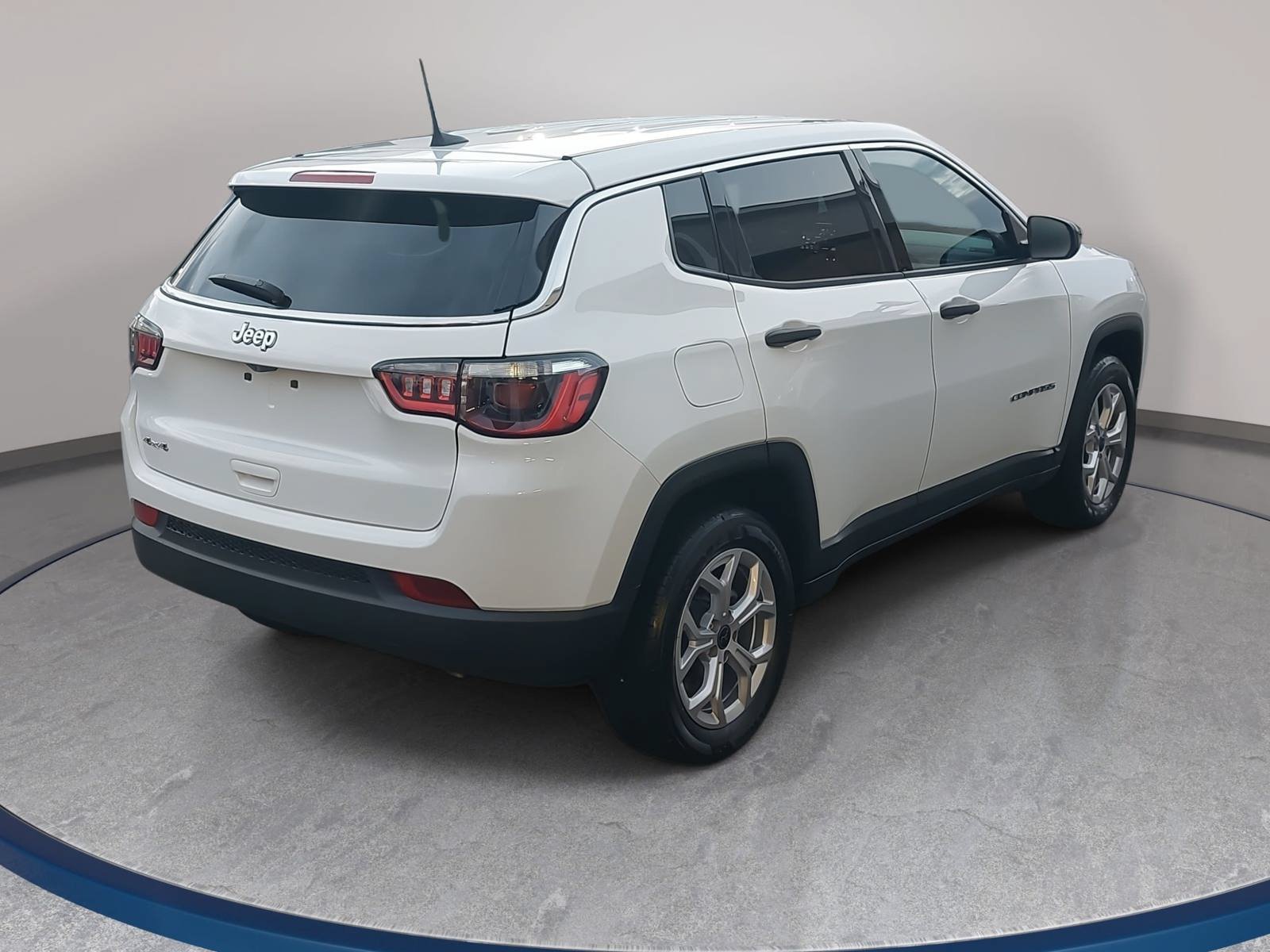 Used 2025 Jeep Compass Sport AWD/4WD image 5