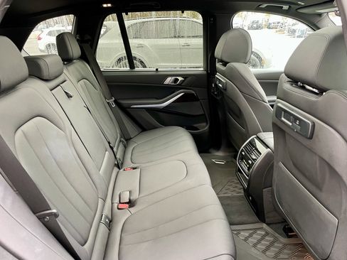 Used 2021 BMW X5 xDrive45e image 31