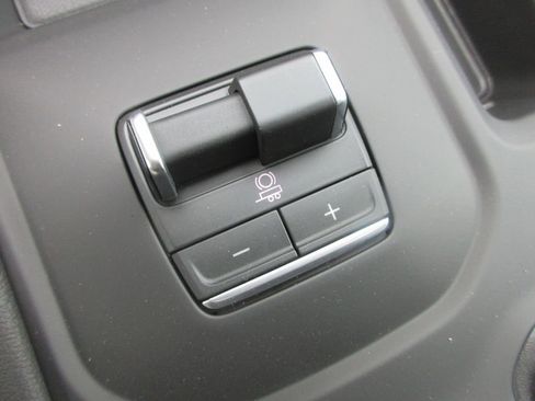 New 2026 GMC Sierra 2500 AT4 w/ AT4 Premium Plus Package AWD/4WD image 21