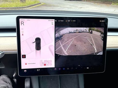 Used 2022 Tesla Model Y Long Range AWD/4WD image 28
