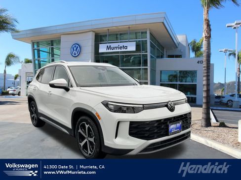 New 2026 Volkswagen Tiguan SE image 1