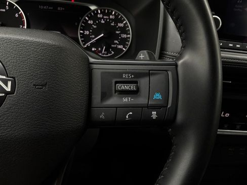 Used 2025 Nissan Rogue SV AWD/4WD image 38