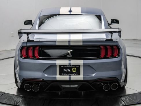 Used 2022 Ford Mustang Shelby GT500 w/ Carbon Fiber Track Pack RWD image 16