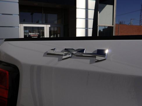 New 2026 GMC Sierra 1500 Pro w/ Pro Value Package image 15