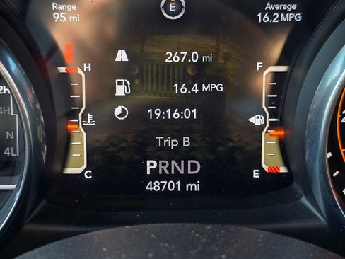 Used 2018 Jeep Wrangler Sport S image 54