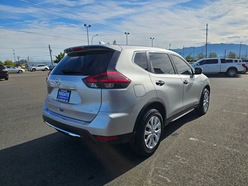 Used 2019 Nissan Rogue S AWD/4WD image 6