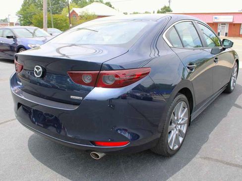 Used 2021 MAZDA MAZDA3 s FWD image 6