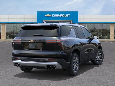New 2027 Chevrolet Traverse LT FWD image 4