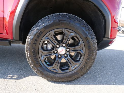 Certified 2024 GMC Canyon Elevation w/ Convenience Package image 11