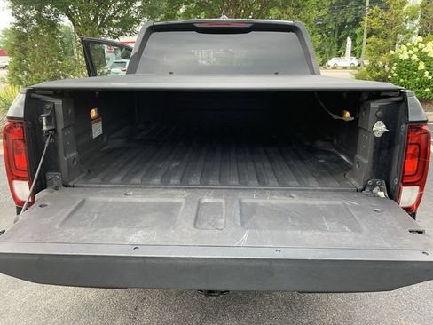 Used 2017 Honda Ridgeline RTL-T image 32