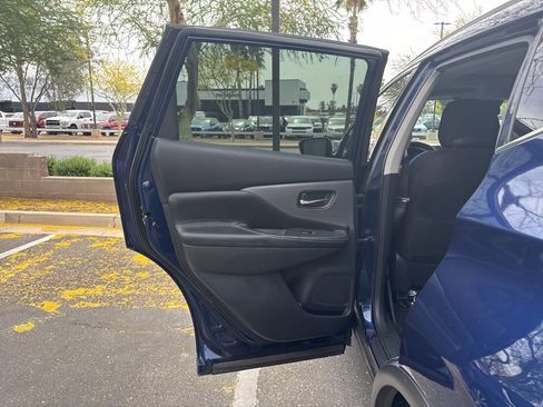 Used 2020 Nissan Murano SV w/ Premium Package image 15