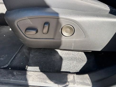 Used 2026 Chevrolet Traverse LT AWD/4WD image 13